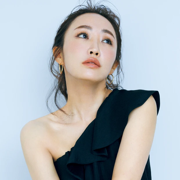 40代メイク 神崎恵 ベージュメイク