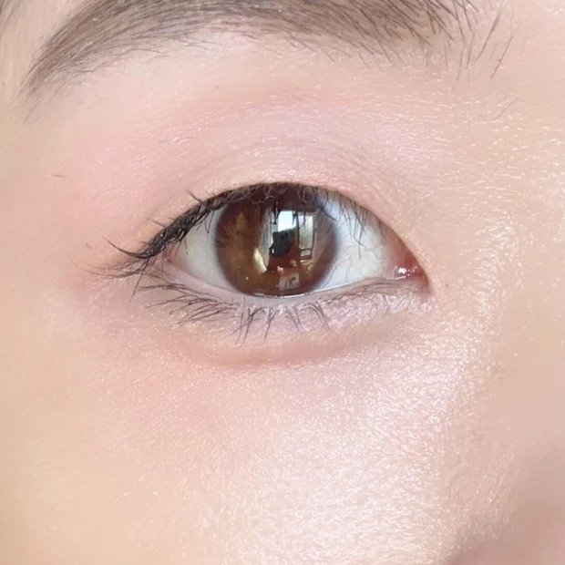 KATE（ケイト） バウンシーチークシャドウ PK-2 ピンクムースのメイク例