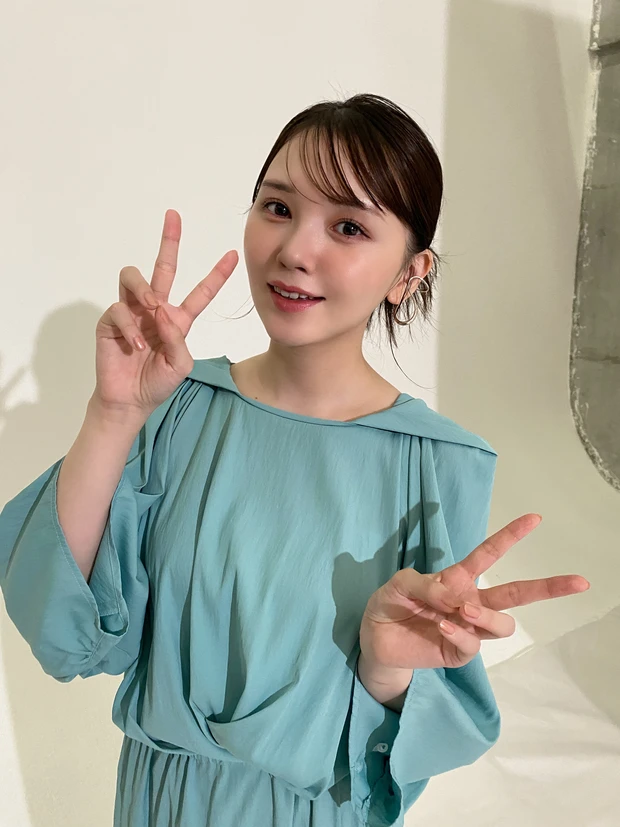 「人気声優の美容を深掘り♡Say! You! Beauty!」鬼頭明里さん のオフショットPhotoGallery_4