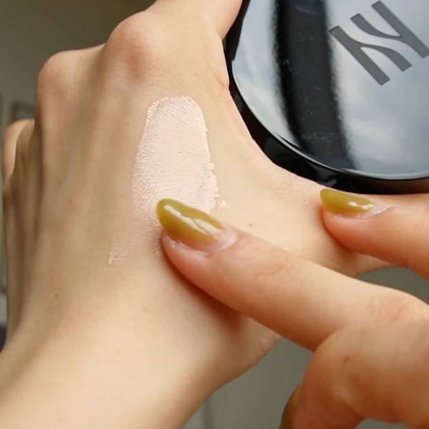 HERA ヘラ NEW ブラック クッション ファンデーション マット肌 韓国コスメ デパコス