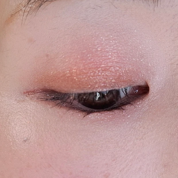 完売続出！？持ち運び多色パレットにラメバージョン登場！キャンメイク プティパレットアイズ（スパークリングタイプ）をレビュー_7_2