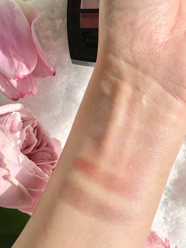 かわいすぎる♡CHANELの新色シャドウご紹介⭐︎
【レ ベージュ パレット ルガール
クール ドゥ シャネル】_2