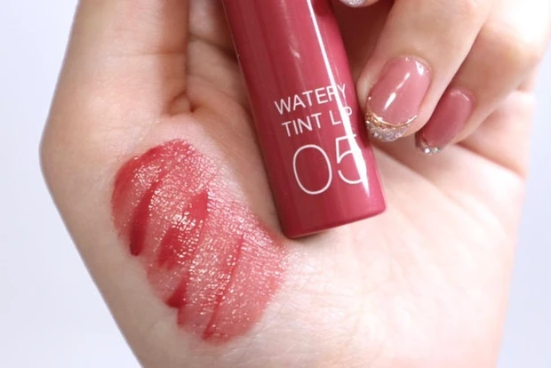 05 プラムレッド スウォッチ