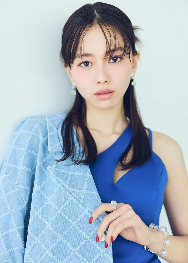 山本舞香 ヨジャドルメイク