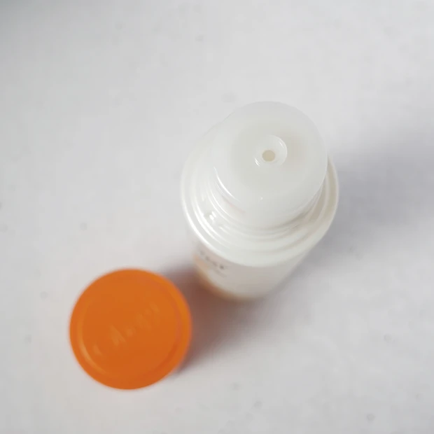 毛穴悩みに即効！オバジの新しい化粧水で乾燥肌でもビタミン補給｜オバジC リファインローション_3