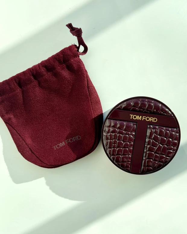 トム フォード ビューティ クッション コンパクト ケース