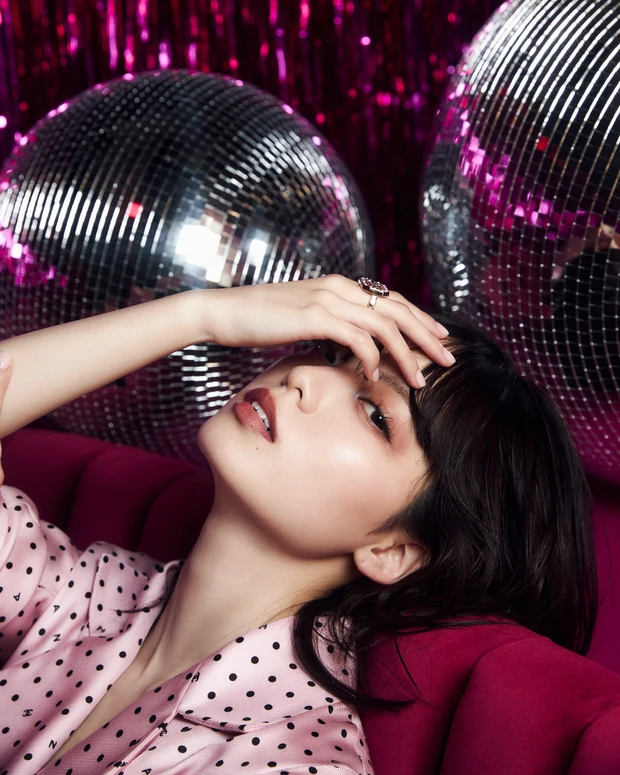 「ルージュ アリュール ヴェルヴェット ニュイ ブランシュ/眠らない夜」平手友梨奈さん②