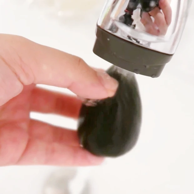 【夏のご自愛美容】リール2.5万回再生⁉︎ひんやり冷たくて気持ちよすぎる『冷凍スポンジ』を試してみた結果...◯◯すぎた。_2_2