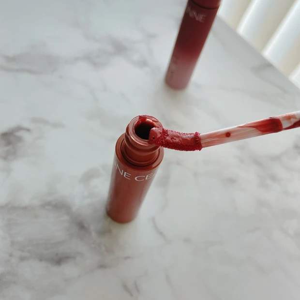 【このクオリティで660円👀？！】40代も使いやすい！大人っぽい色味と高発色に脱帽✨セザンヌ「ウォータリー ティントリップ (マット)」💄_2_2