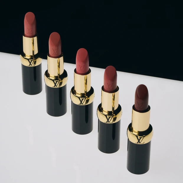 【ルイ・ヴィトンの「LV ルージュ」全色スウォッチ】人気5色＆イエベ・ブルベ別に全55色をご紹介！