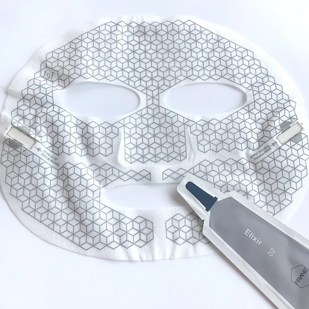 シートマスクに微小電流?!_3