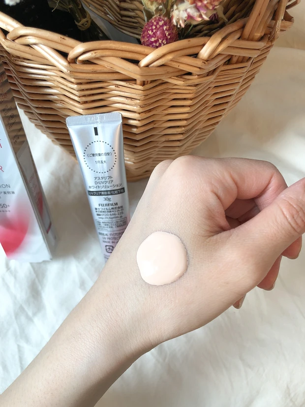 高機能UVで透明美白肌！！_2