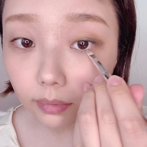 【イエベ春向けメイク】ファミマで買えるプチプラコンビニコスメsopo（ソポ）アイパレット 02 スモーキーブルーで作る、イエベ春のカーキメイク【20％オフセール中!!】_8