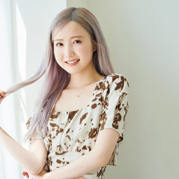 本田仁美さんの溺愛ヘアケアアイテムを公開！ ハイトーンでも美髪をキープ