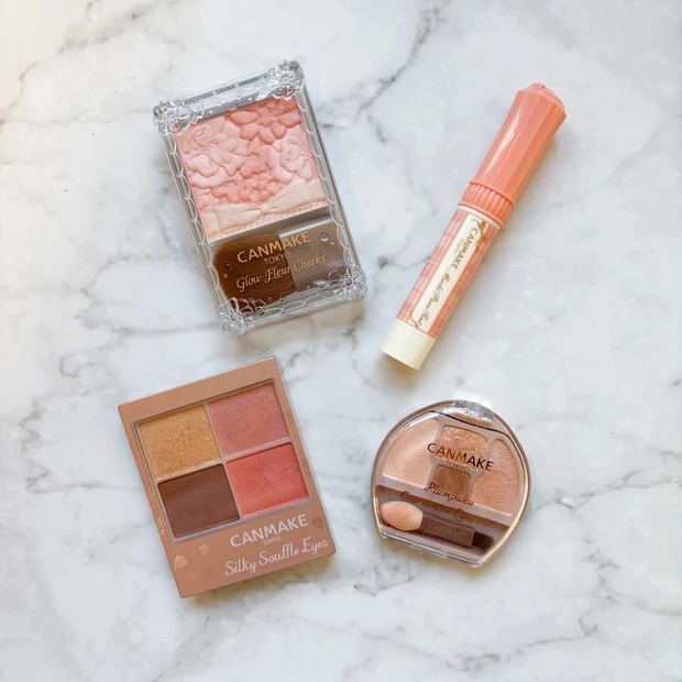キャンメイク　チーク