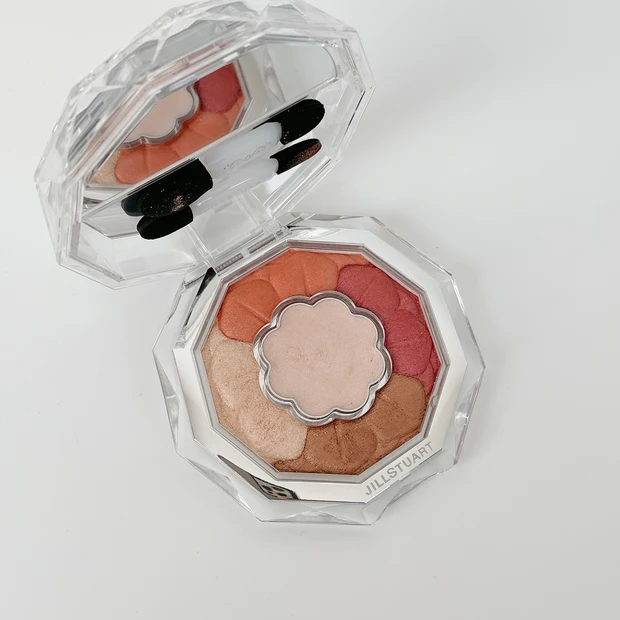 ▶ジルスチュアート ジルスチュアート ブルームクチュール アイズ 06  honey gerbera