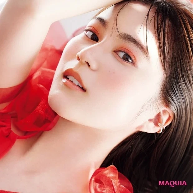 生田絵梨花さんの夏ビューティ先取り計画!「この夏はアイメイクで冒険したい♡」