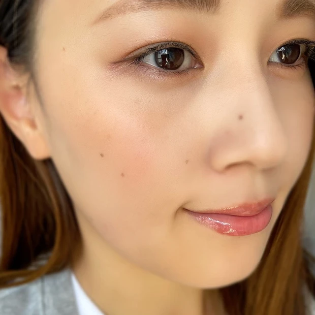 【Diorでつくる秋冬ベースメイク】乾燥肌の私がオススメ！ツヤ肌好きさん必見！大人気の化粧下地･最高峰プレステージでつくるツヤ肌ベースメイク♥︎︎スウォッチ･メイク写真で徹底解説！_6