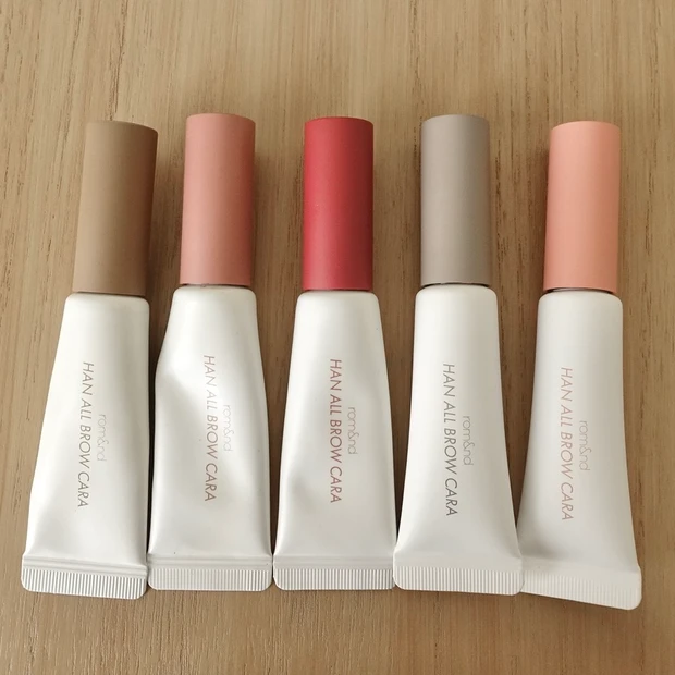 【ロムアンド】人気の眉マスカラ5色を比較レビュー！ハンオールブロウカラの推しカラー紹介