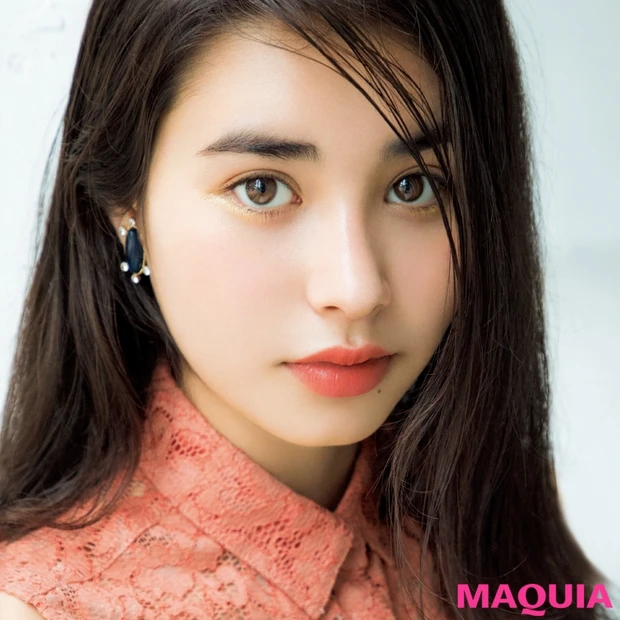 ひと塗りで今どき顔に変身！ 最旬“ブリックオレンジ”のリップメイク