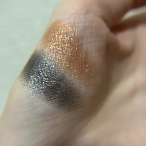 アイカラーデュオ15 スウォッチ