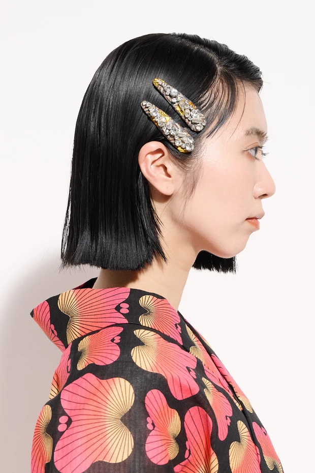 浴衣ヘアアレンジ ボブ サイドパート 右サイド