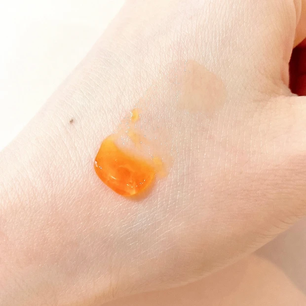 【赤い宝石】アスタリフトで大人気の先行美容液から、ついに美白タイプが登場！_4_1