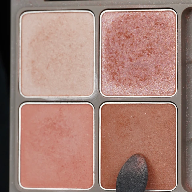 アイメイクの手順３