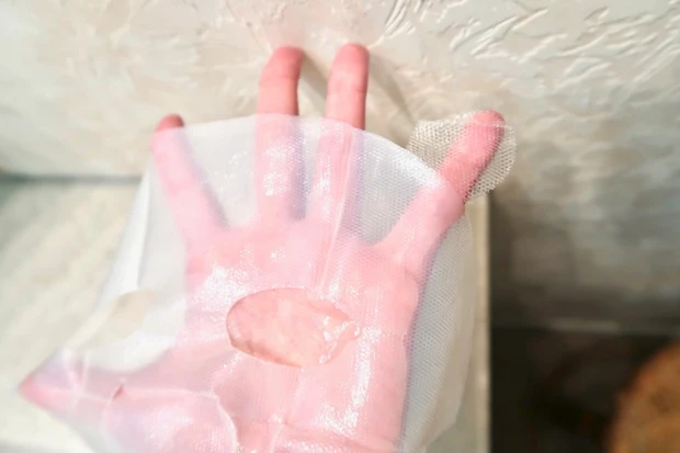 【デイリーからスペシャルな日まで！最新フェイスマスク5選】_15