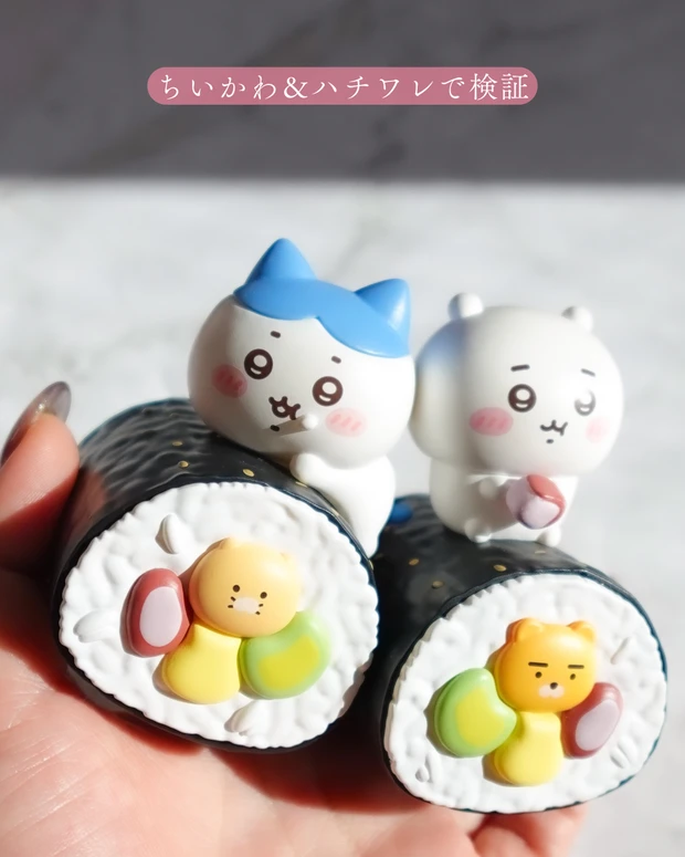 モデル役のちいかわとハチワレ