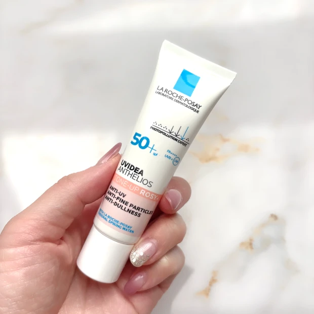 ラロッシュポゼ　日焼け止め　トーンアップ