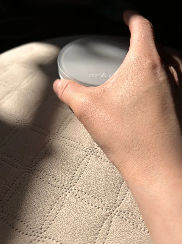 【ロムアンド(romand )】あなたはツヤ派?さらっと派?素肌感爆発のおすすめクッションファンデ_4