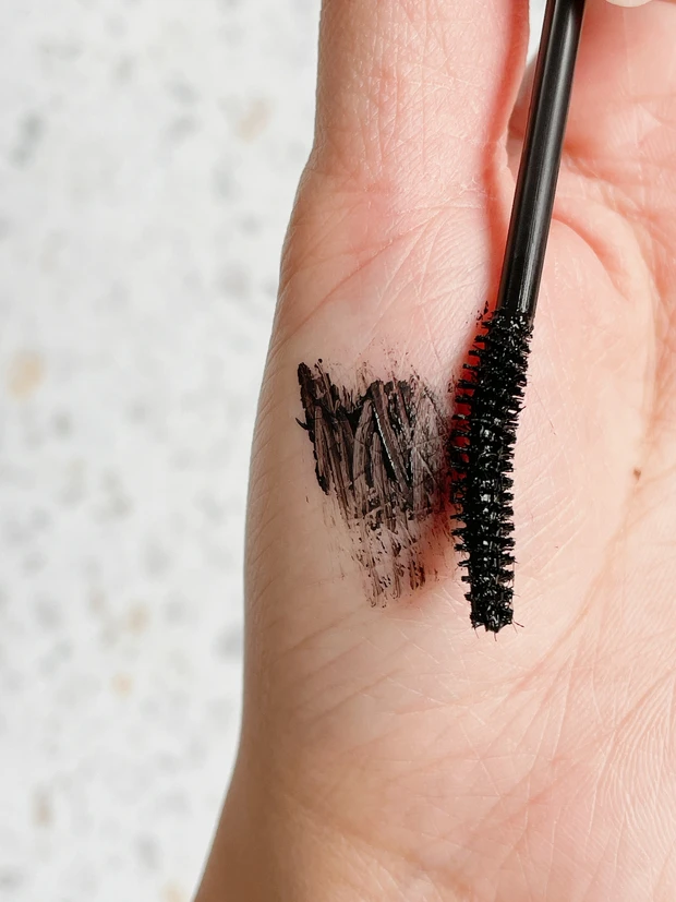 キスミー フェルム 新作コスメ マスカラ レビュー