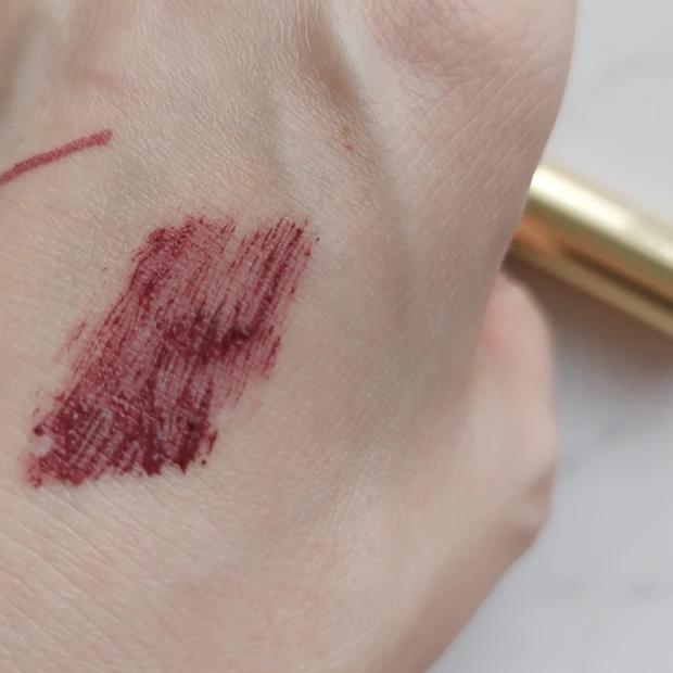 anjir ブリンクマスカラ スウォッチ