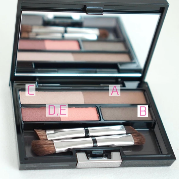 【ベストコスメ】限定のイプサのアイブロウパレット２色をレビュー_5