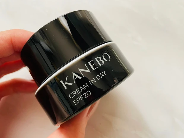 私の最近の朝のお供をご紹介！KANEBO(カネボウ)のスキンケアアイテムでメイク前の基礎を作る！【MAQUIAインフルエンサーのオッス！推しコス】_2