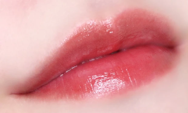 Laka(ラカ) ボンディンググロウリップスティック 208 ブルべ冬 イエべ春