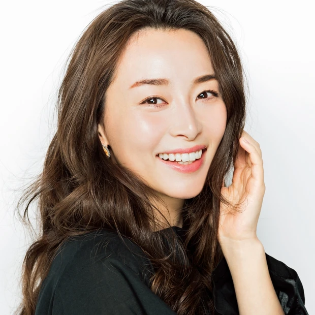 人気YouTuber佐々木あさひさんの10分メイク！ サロン&最新コスメ…