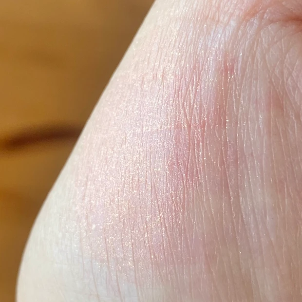 オルビスのアイカラーベース『ふっくらピーチ』で、目元に血色感とハリ感を!【プチプラコスメ】_3