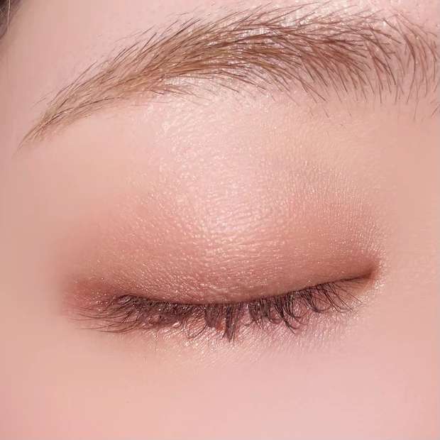 clé de peau BEAUTÉ クレ・ド・ポー ボーテ オンブルクルールクアドリ 08