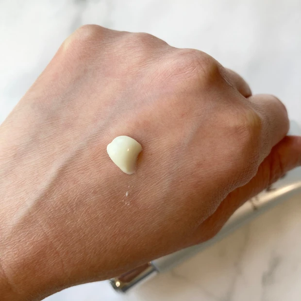 紫外線から肌を守って、潤いある明るいハリ肌に♡♡"DEW ブライトニングライン"から日焼け止め美容液が新誕生!!_2_1