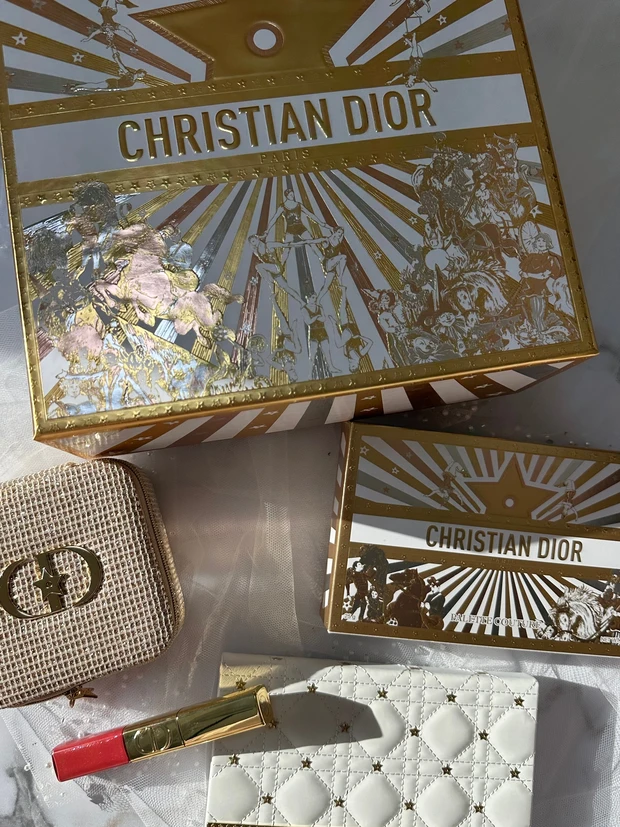 今年も可愛いディオールホリデー⭐︎_1