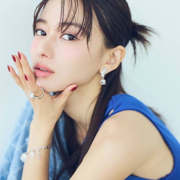 山本舞香さんが「ヨジャドルメイク」でK-POPアイドルになりきる！