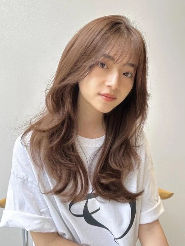 夏におすすめの髪型 トレンドヘアスタイル くびれロングレイヤー