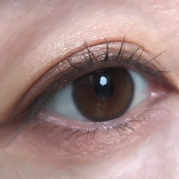 ベージュトーンアイシャドウ 04