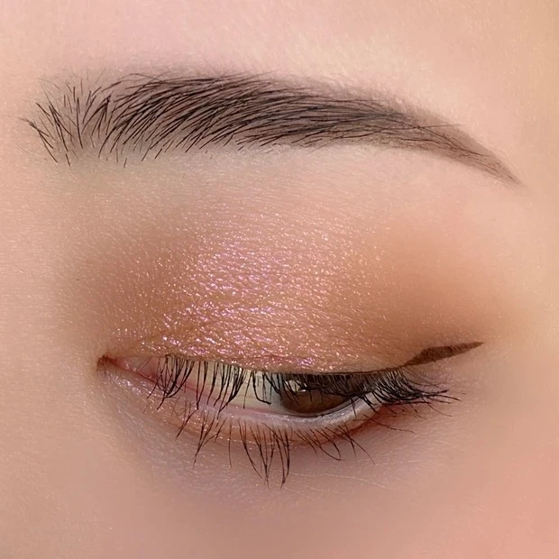 ボビイ ブラウン リュクス アイシャドウ  インカンデスント