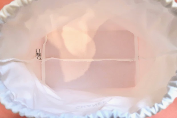 【私のオススメコスメ「ハイライト」】CHANEL プードゥル ルミエール 10 アイヴォリー ゴールド_6_2