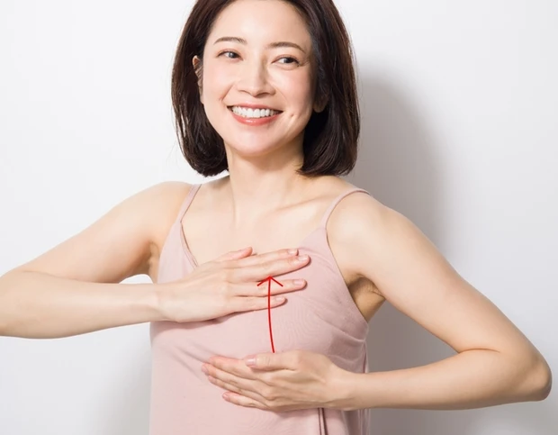 育乳セラピスト・森 絵里香さん流、お悩み別美乳マッサージ
_10