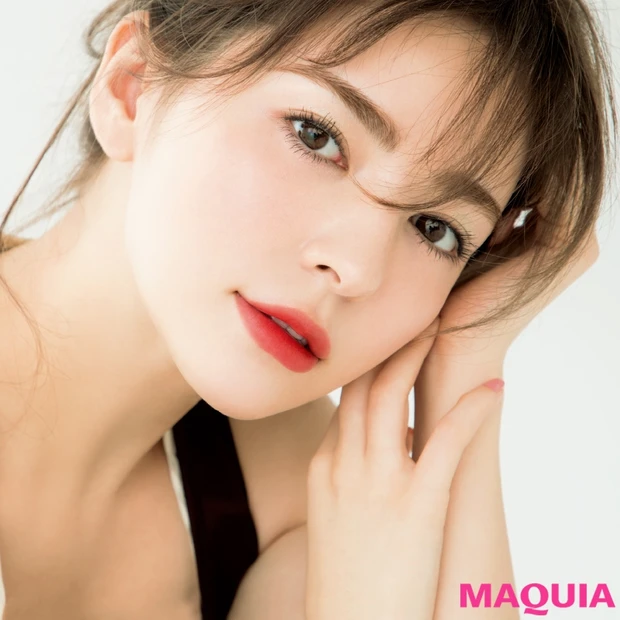 パーソナルカラーでお見分け!イエベ肌に絶対似合う“コーラルレッド”リップ…