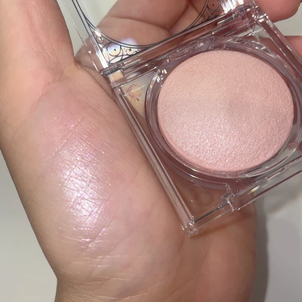 キャンメイク ムーングロウハイライター ０２ スウォッチ